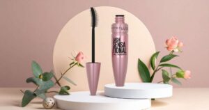 Lengthening and Volumizing for a Full Fan Effect